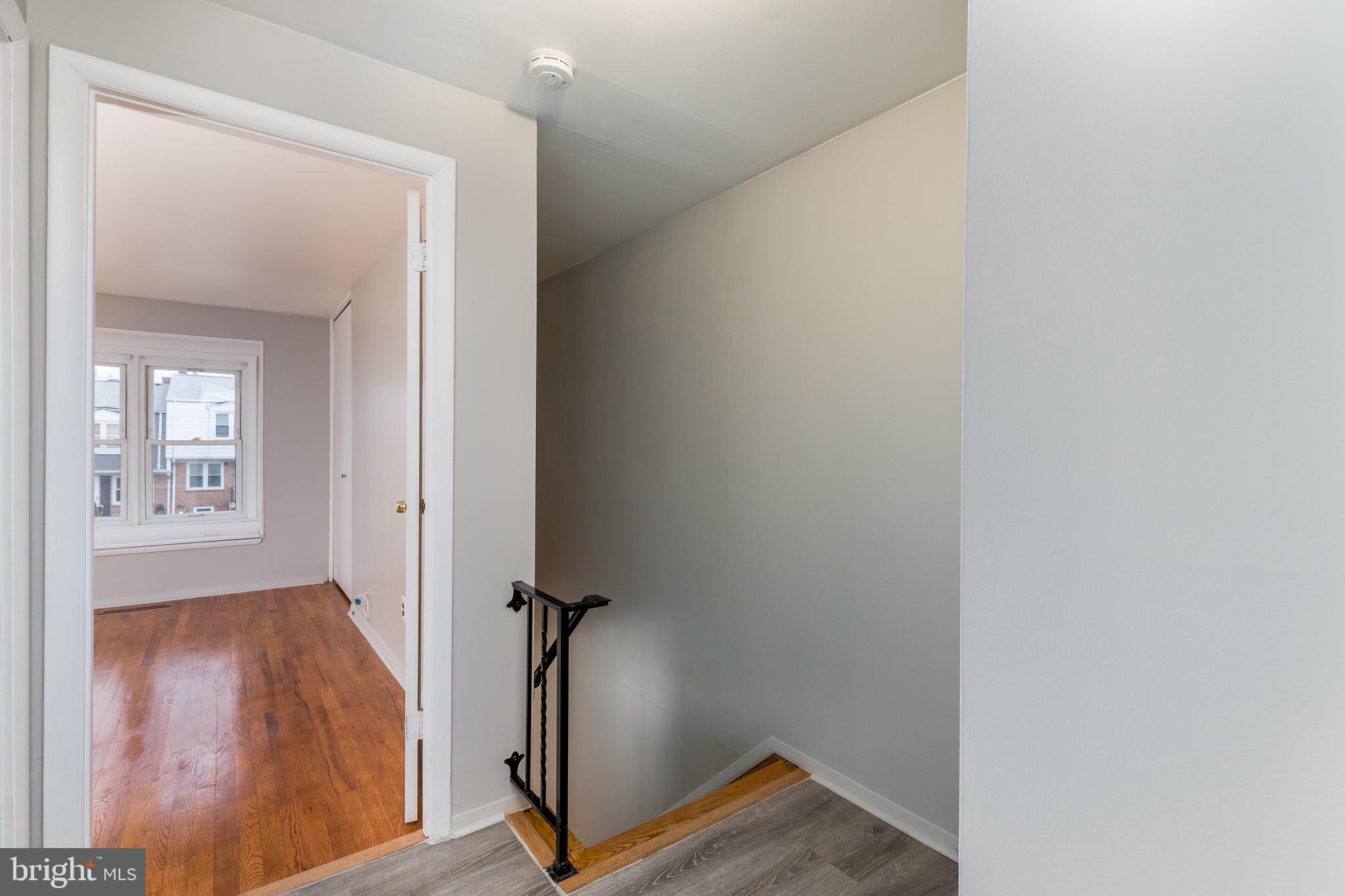 3638 Greenvale Road Baltimore, MD 21229 - Photo 11 of 24 Upper Landing