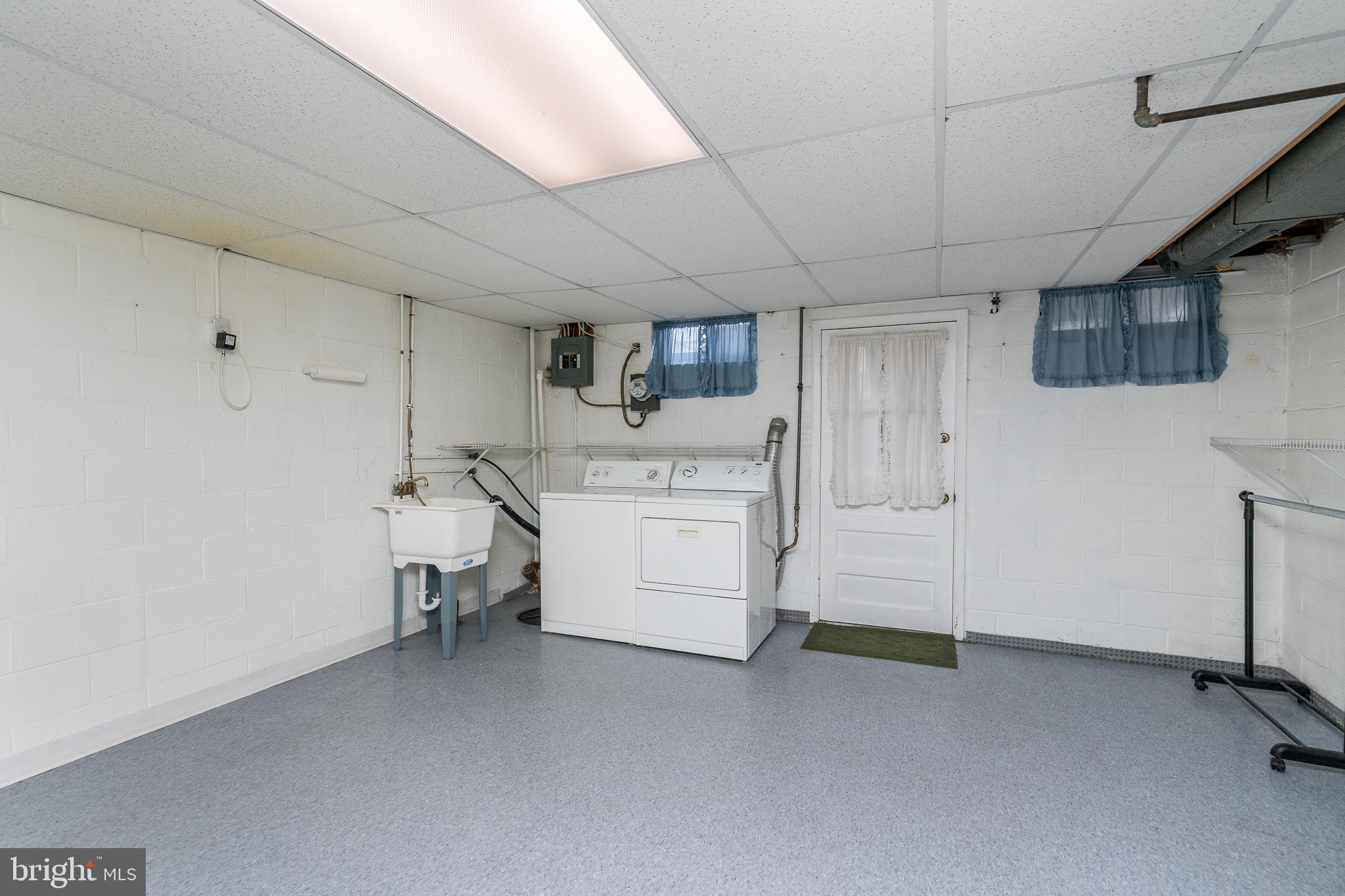 3638 Greenvale Road Baltimore, MD 21229 - Photo 19 of 24 Utility Room