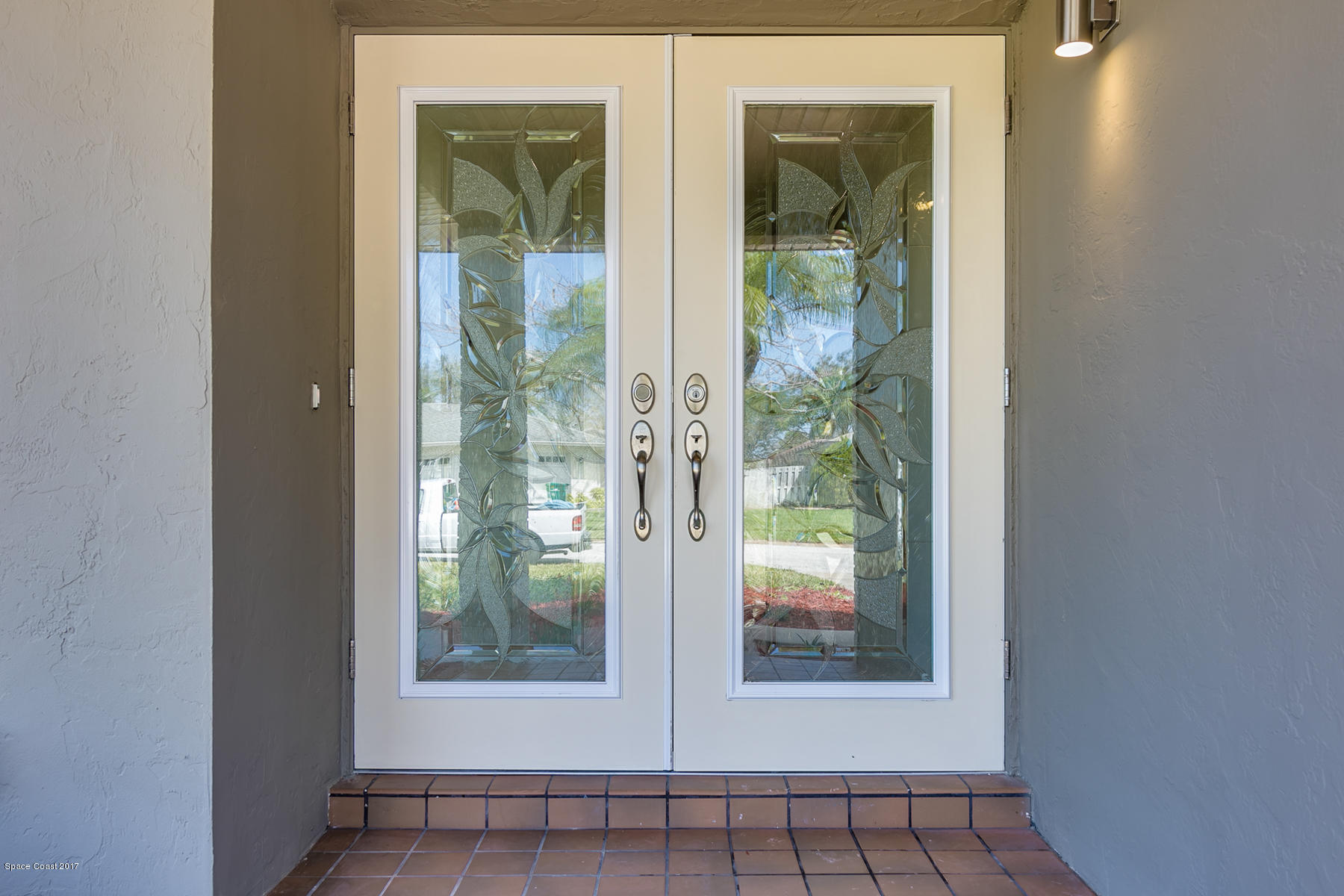 515 Rio Lane Melbourne, FL 32903 - Photo 3 of 15 a view of an front door