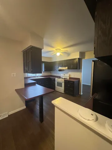 $359,000 | 1206 Meadow Glen Drive, Valparaiso, IN 46383