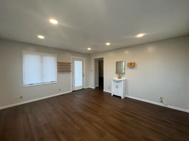 $359,000 | 1206 Meadow Glen Drive, Valparaiso, IN 46383