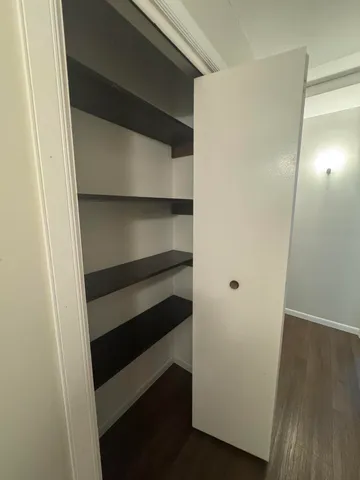 $359,000 | 1206 Meadow Glen Drive, Valparaiso, IN 46383