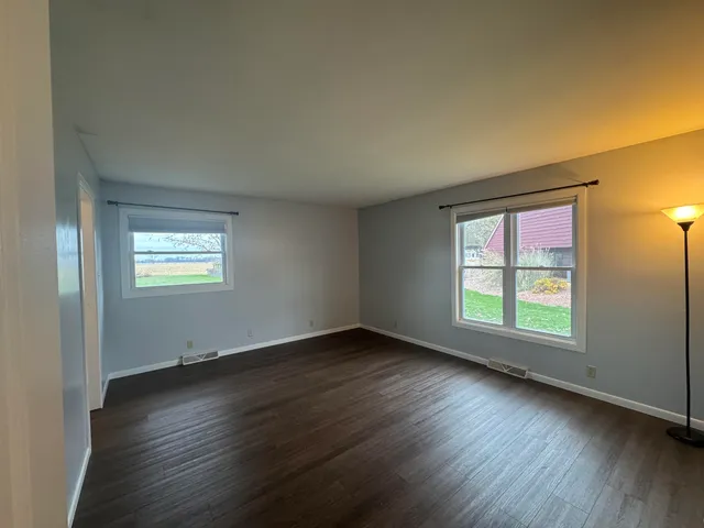 $359,000 | 1206 Meadow Glen Drive, Valparaiso, IN 46383