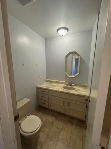 $359,000 | 1206 Meadow Glen Drive, Valparaiso, IN 46383