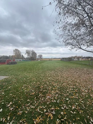 $359,000 | 1206 Meadow Glen Drive, Valparaiso, IN 46383