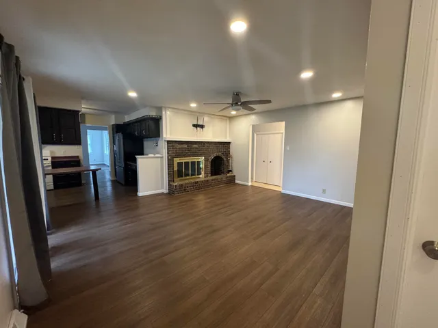 $359,000 | 1206 Meadow Glen Drive, Valparaiso, IN 46383