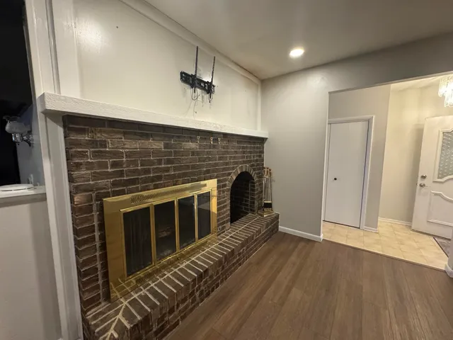 $359,000 | 1206 Meadow Glen Drive, Valparaiso, IN 46383