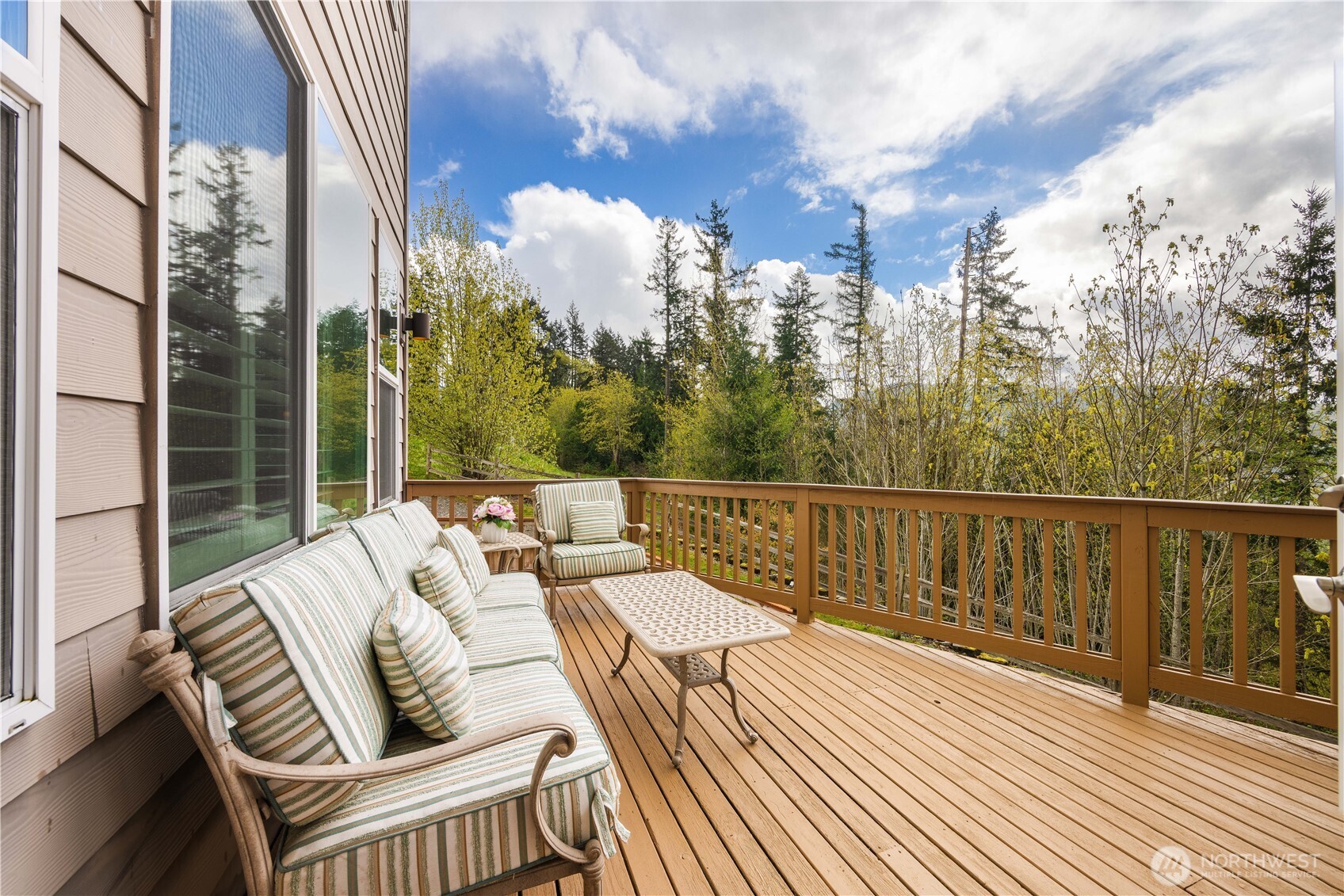 801 3rd Place Northeast Issaquah, WA 98029 - Photo 13 of 33