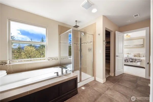 $1,750,000 | 801 3rd Place Northeast, Issaquah, WA 98029
