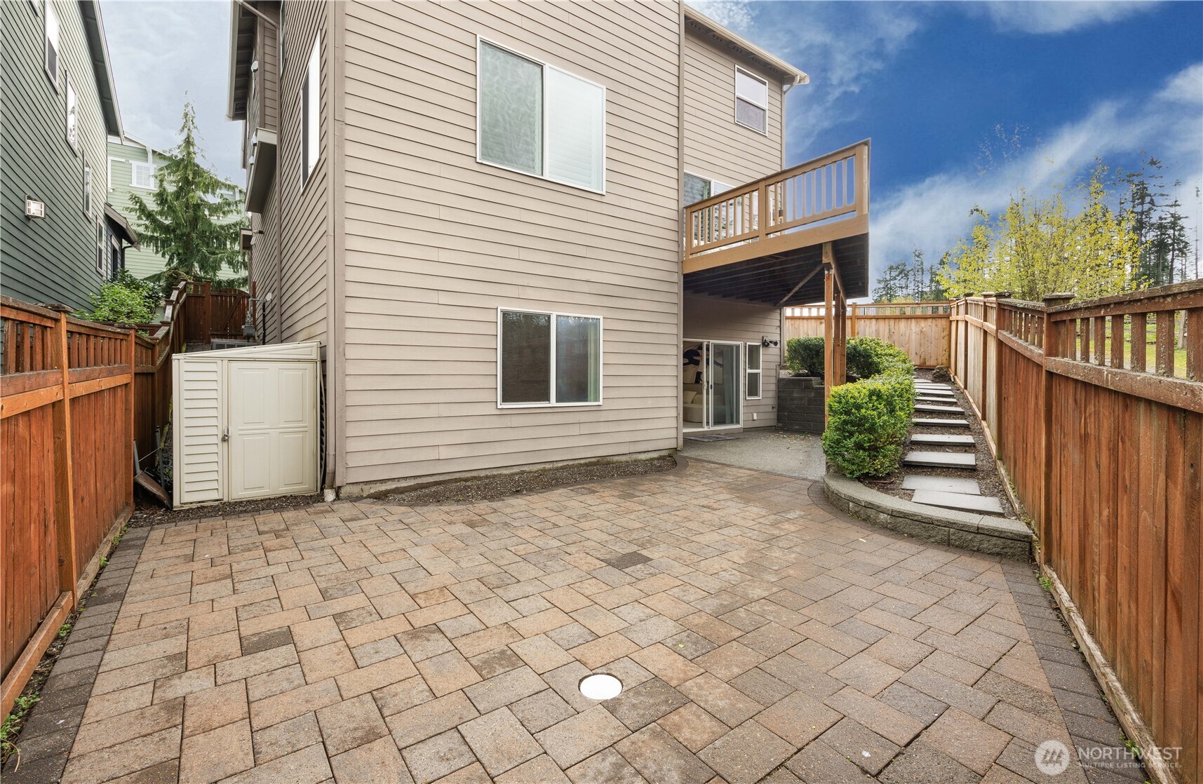 801 3rd Place Northeast Issaquah, WA 98029 - Photo 32 of 33