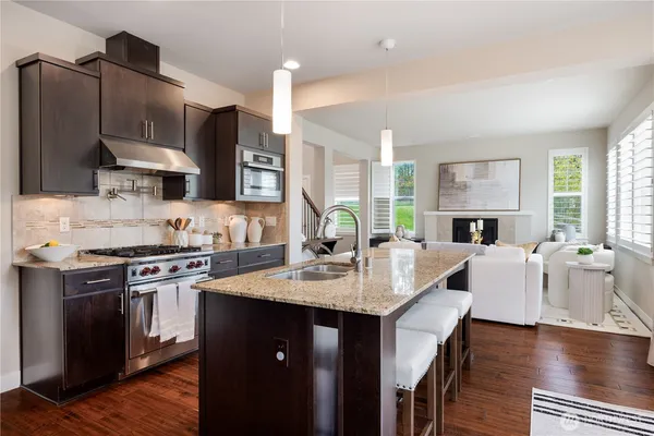 $1,750,000 | 801 3rd Place Northeast, Issaquah, WA 98029