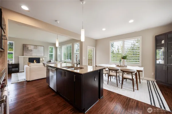 $1,750,000 | 801 3rd Place Northeast, Issaquah, WA 98029