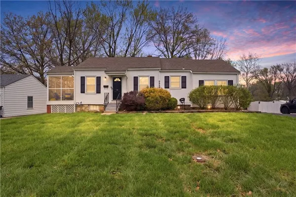 $193,000 | 8920 Rose Lane, Raytown, MO 64133