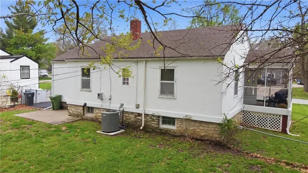 $193,000 | 8920 Rose Lane, Raytown, MO 64133