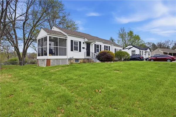 $193,000 | 8920 Rose Lane, Raytown, MO 64133