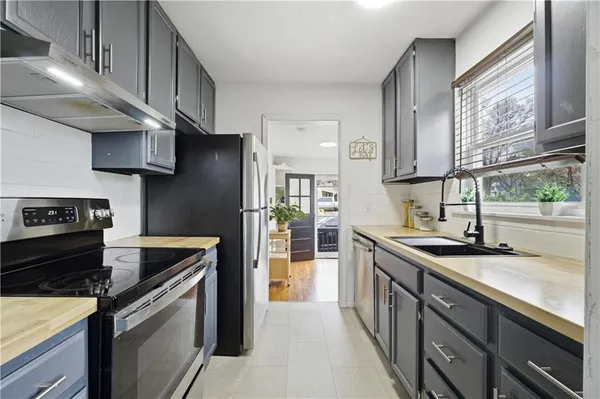 $193,000 | 8920 Rose Lane, Raytown, MO 64133