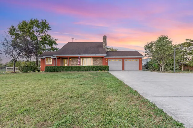 $525,000 | 5180 East McArdle Road, Coal City, IL 60416