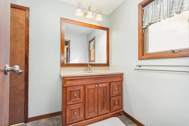 $525,000 | 5180 East McArdle Road, Coal City, IL 60416