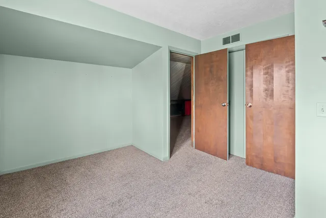 $525,000 | 5180 East McArdle Road, Coal City, IL 60416