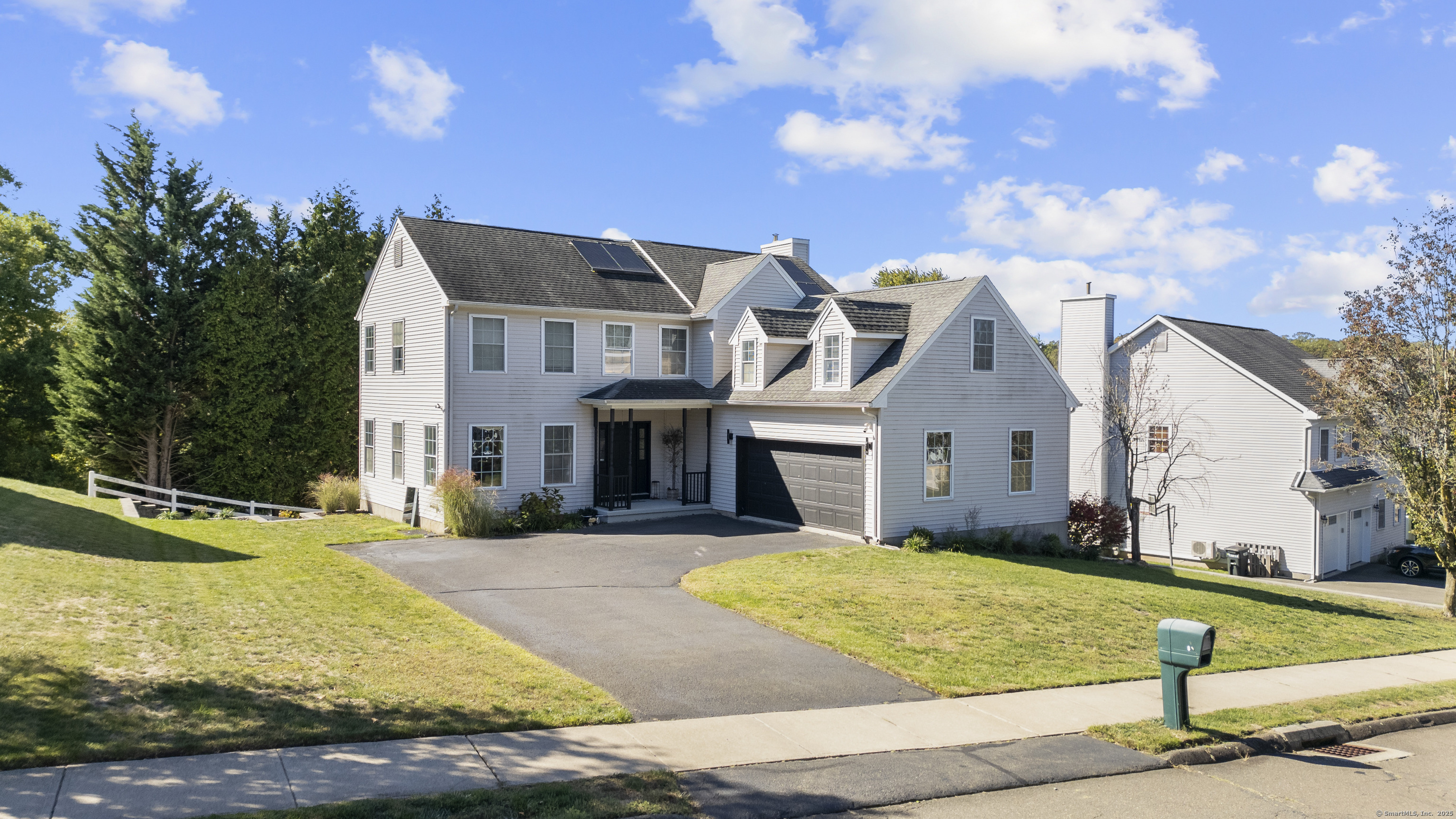 85 Glen Ridge Road Hamden, CT 06518 - Photo 2 of 34