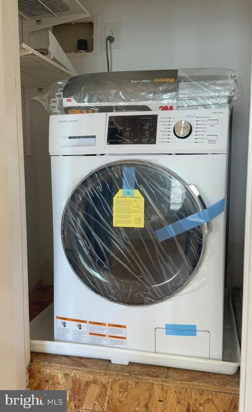 2633 Adams Mill Road Northwest, Unit 205 Washington, DC 20009 - Photo 10 of 18 a close view of stove