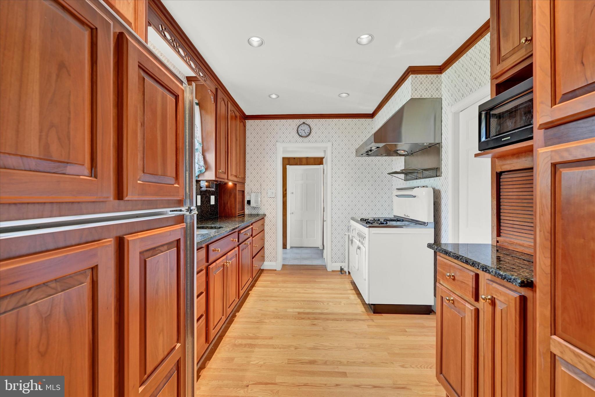 612 Worcester Road Towson, MD 21286 - Photo 11 of 28