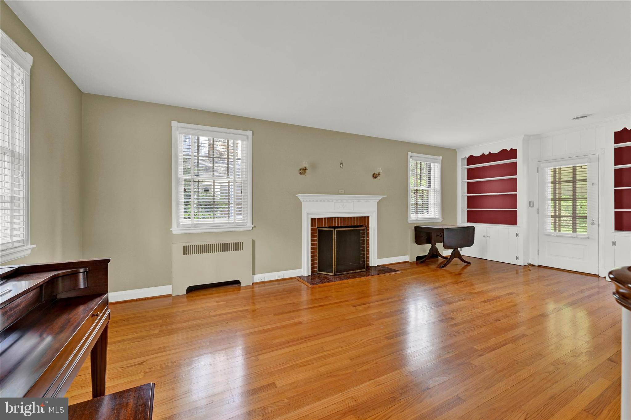 612 Worcester Road Towson, MD 21286 - Photo 3 of 28