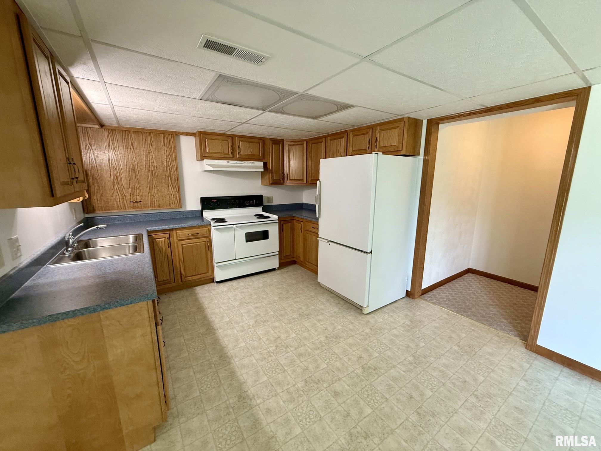 24822 Brookwood Hills Road Athens, IL 62613 - Photo 36 of 58