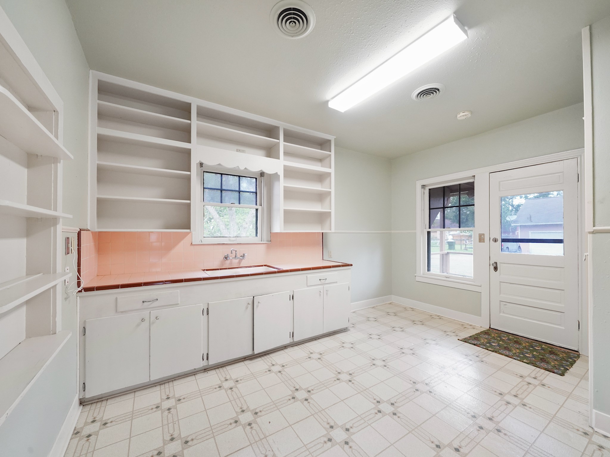 229 East Cedar Street Angleton, TX 77515 - Photo 19 of 25