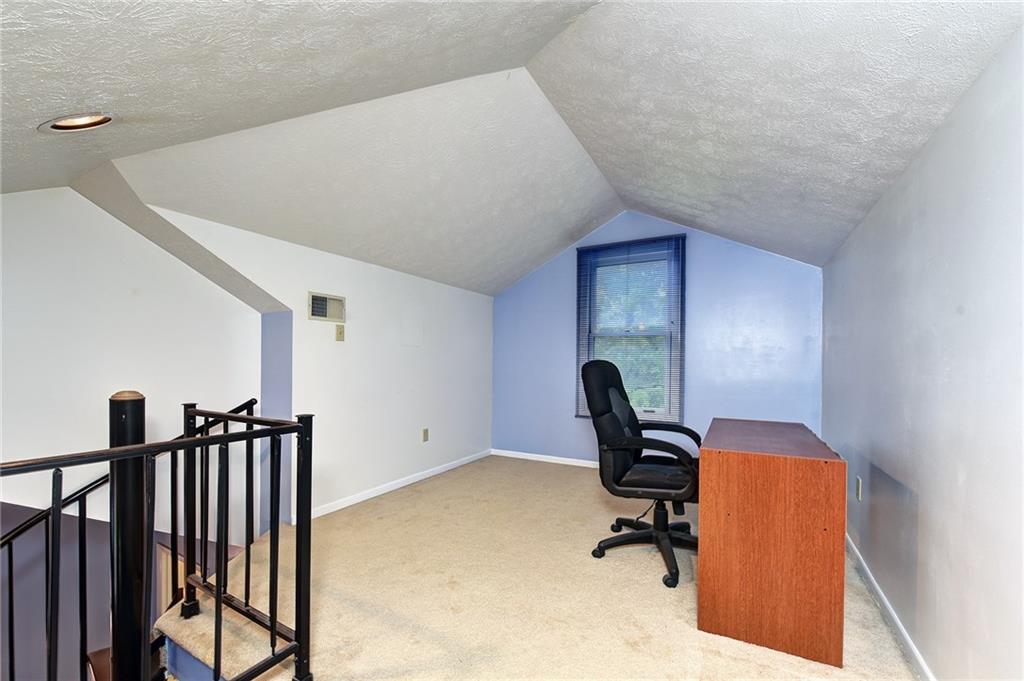 413 Spring Run Drive Monroeville, PA 15146 - Photo 17 of 25 Gallery Image 17