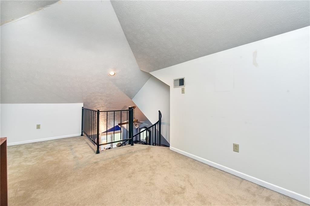 413 Spring Run Drive Monroeville, PA 15146 - Photo 18 of 25 Gallery Image 18