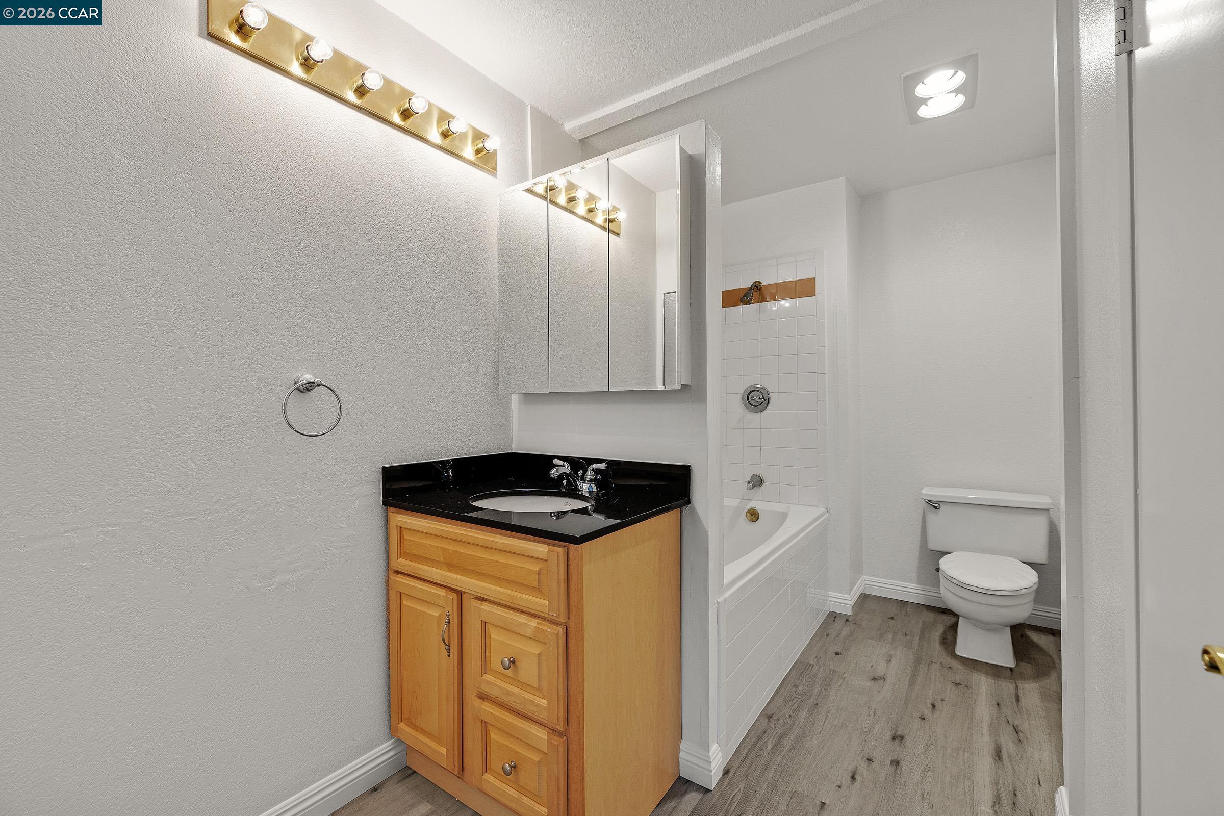 504 Athena, Unit 5 Hercules, CA 94547 - Photo 22 of 29