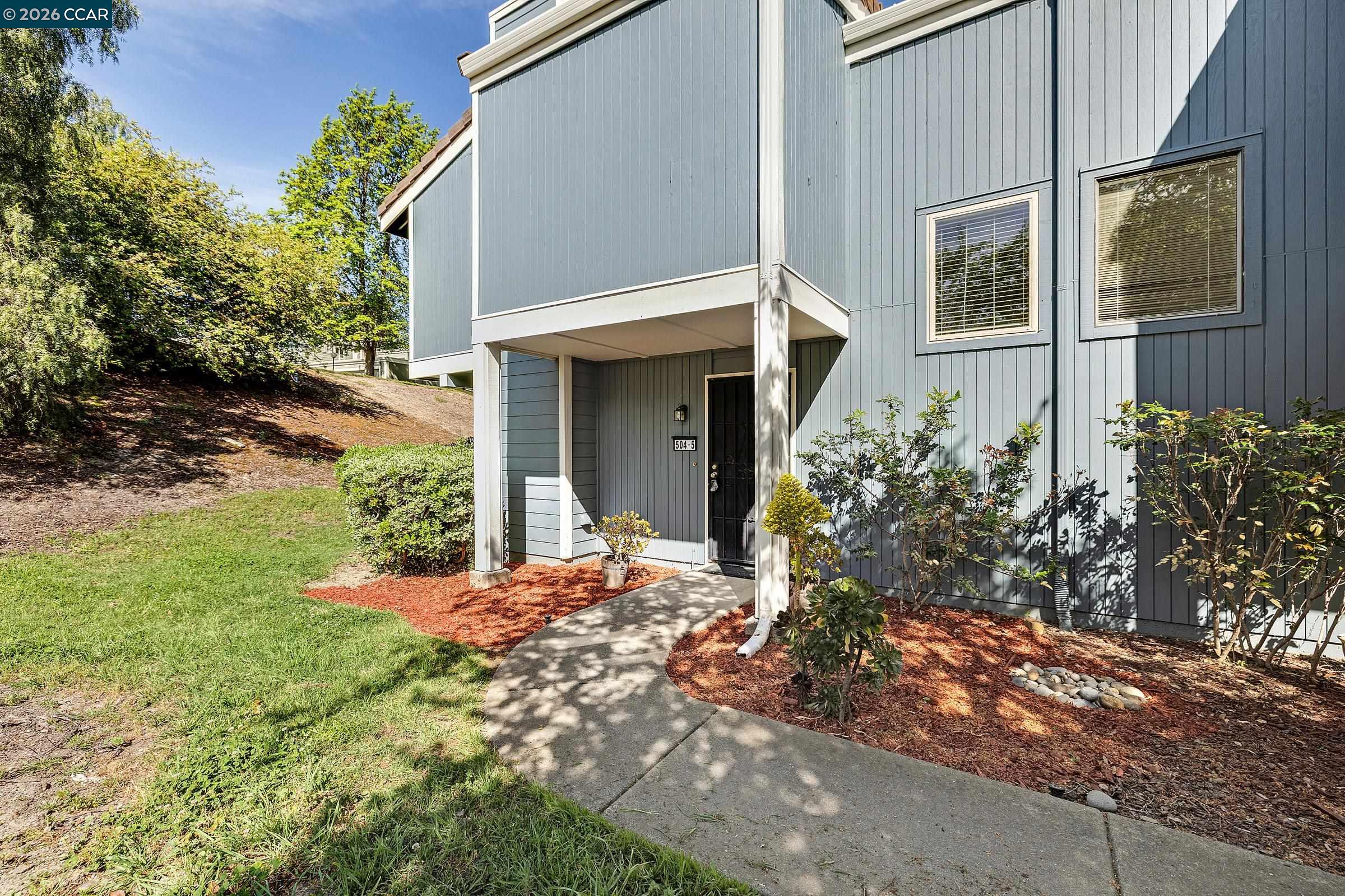 504 Athena, Unit 5 Hercules, CA 94547 - Photo 4 of 29