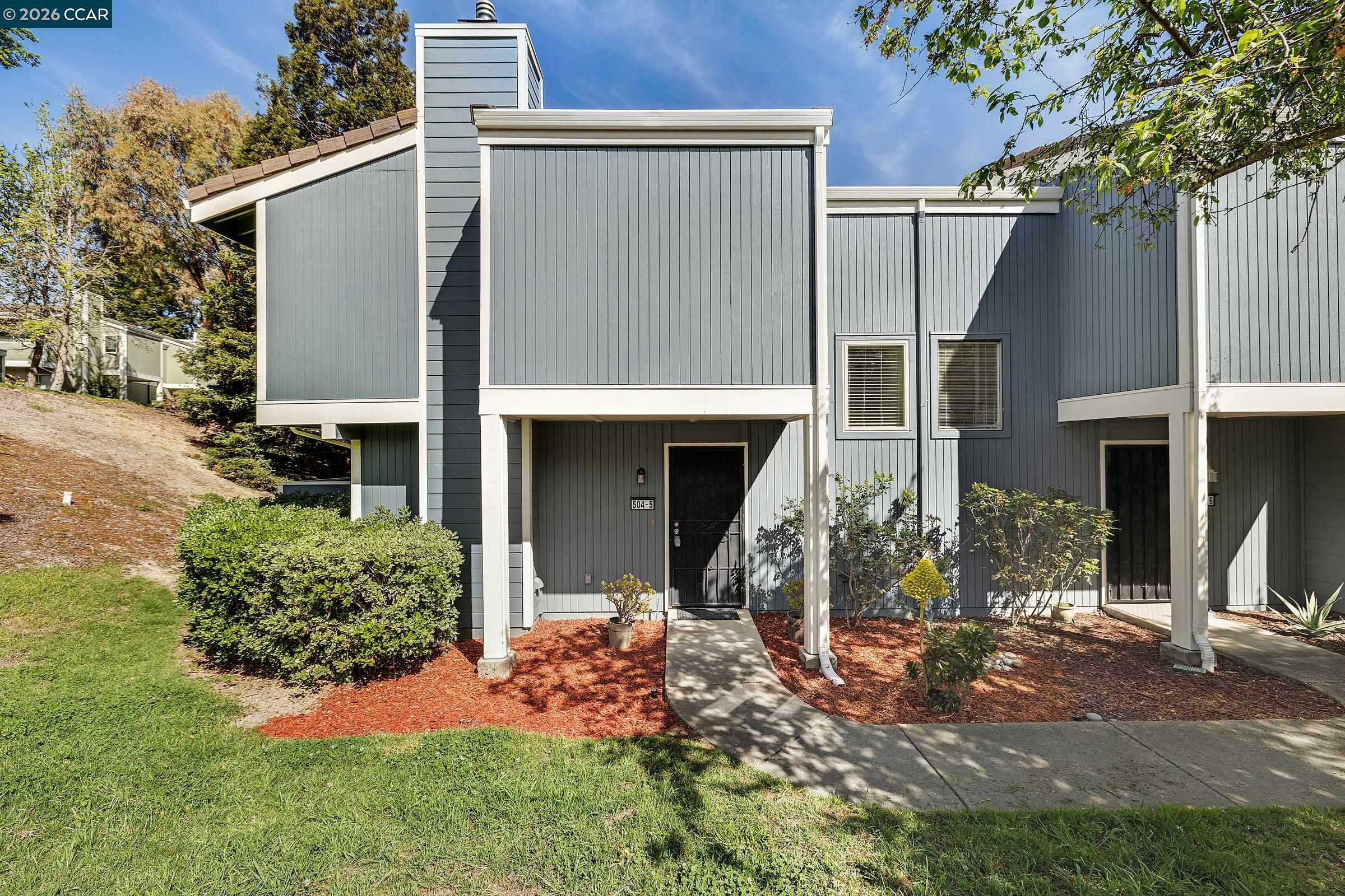 504 Athena, Unit 5 Hercules, CA 94547 - Photo 5 of 29