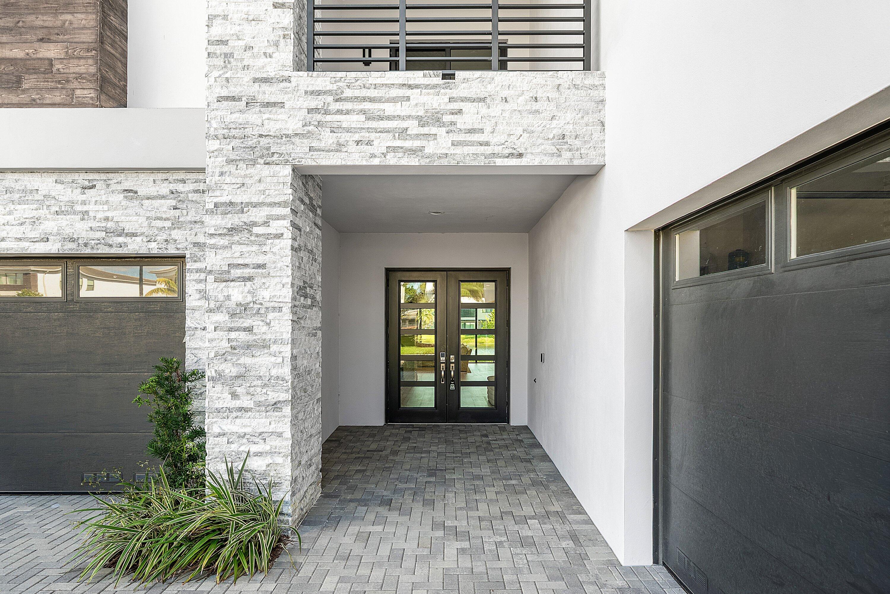 17100 Rainbow Fls Trail Boca Raton, FL 33496 - Photo 3 of 47 004-17100RainbowFallsTrail-BocaRaton-FL-