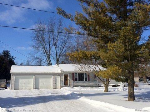6475 Turner Road Flushing, MI 48433 - Photo 2 of 24