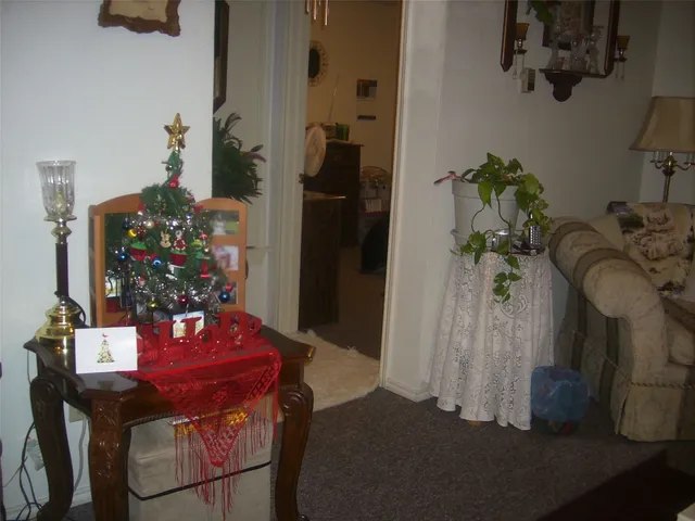 $450 | 101 Senior Avenue, Carthage, TX 75633