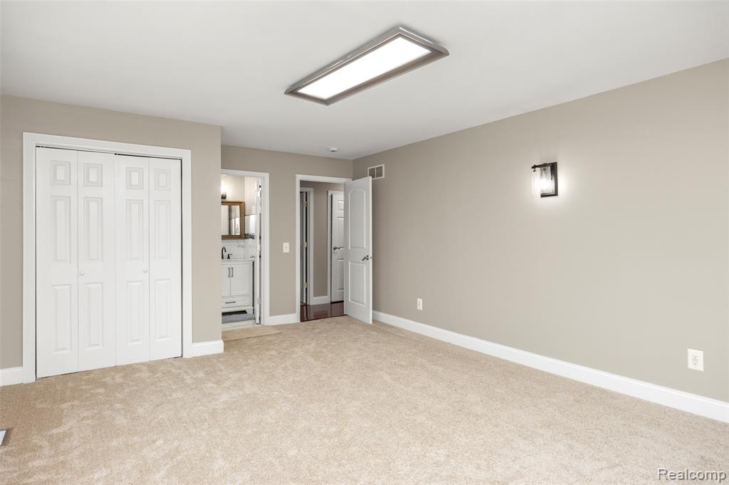 685 North Beck Road Canton, MI 48187 - Photo 26 of 40