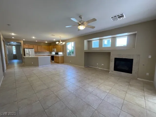 $2,100 | 926 Lloyd George Drive, Henderson, NV 89052