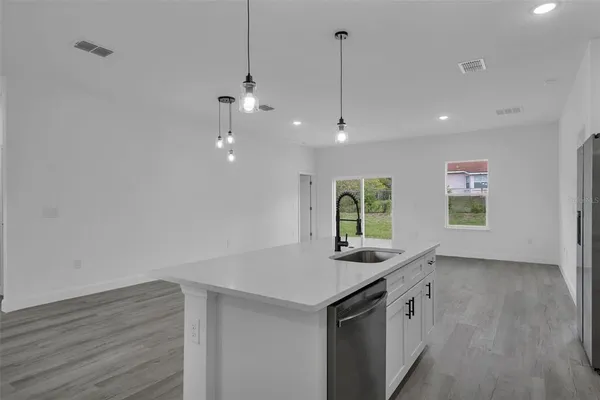 $2,000 | 2211 Southwest 153rd Pl Road, Ocala, FL 34473