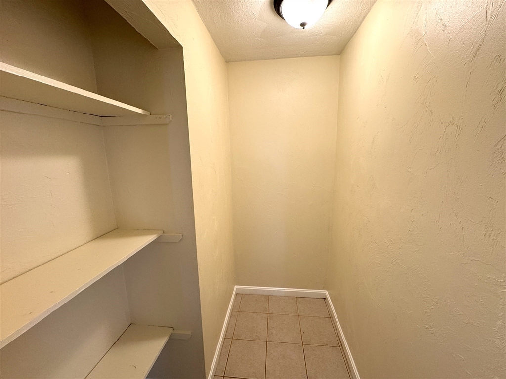 1096 North Shore Road, Unit 1 Revere, MA 02151 - Photo 5 of 6