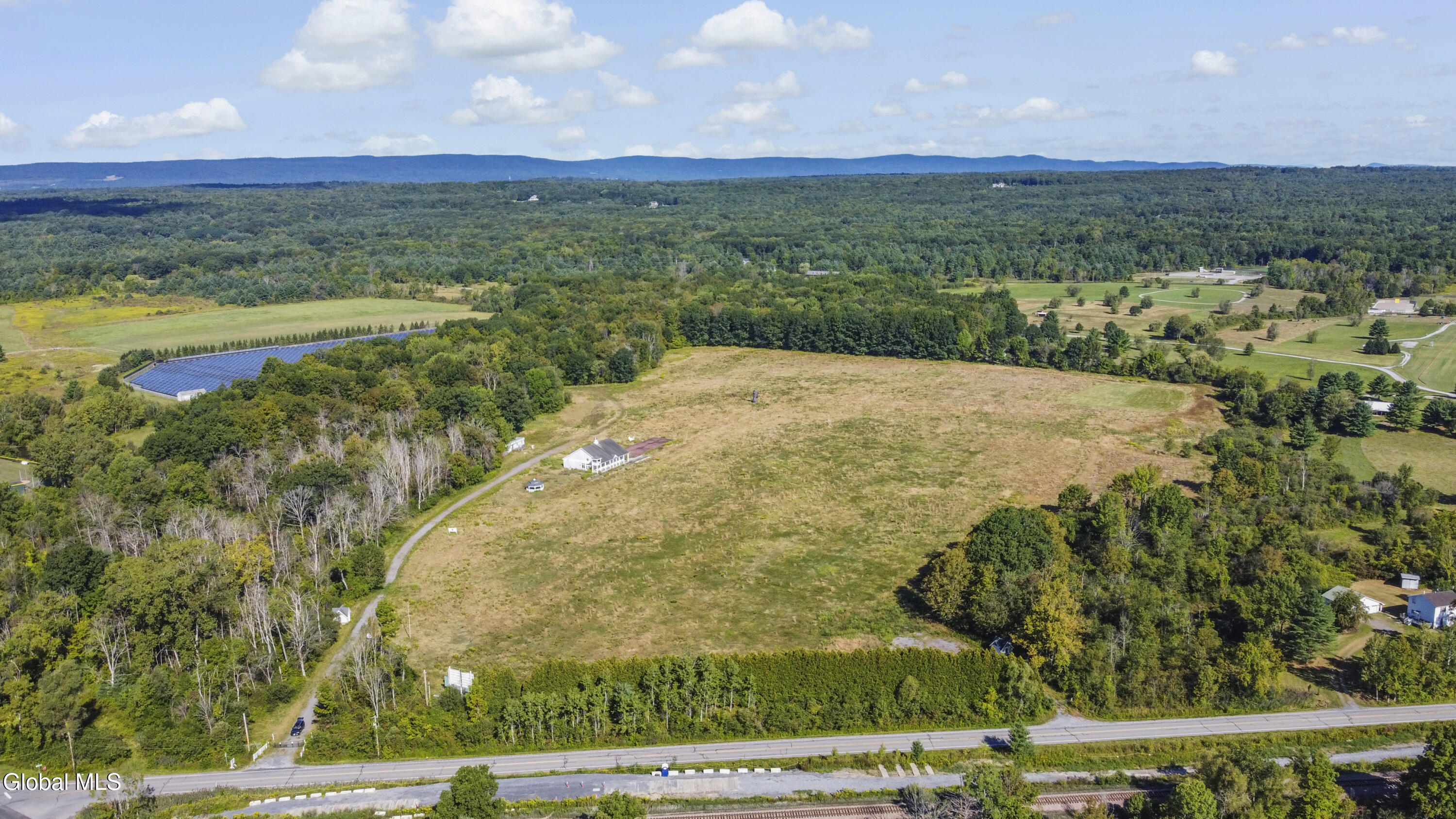2 Bloomfield Road Greenfield, NY 12866 - Photo 2 of 17 2