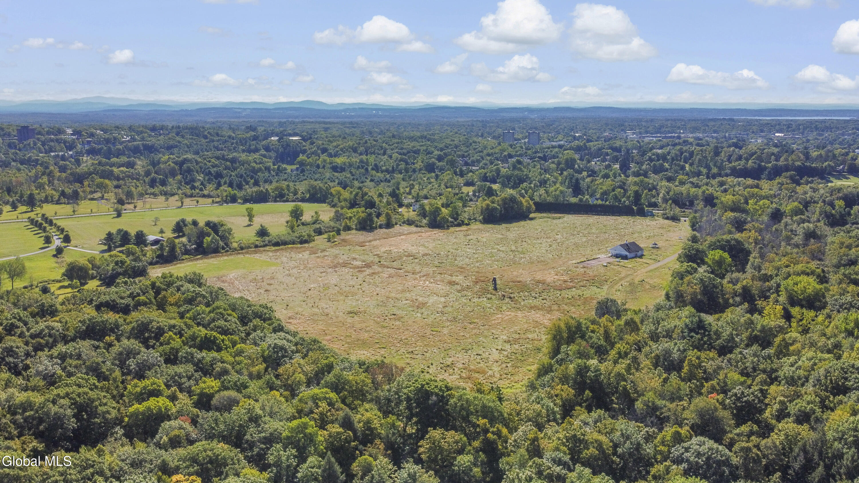 2 Bloomfield Road Greenfield, NY 12866 - Photo 6 of 17 6