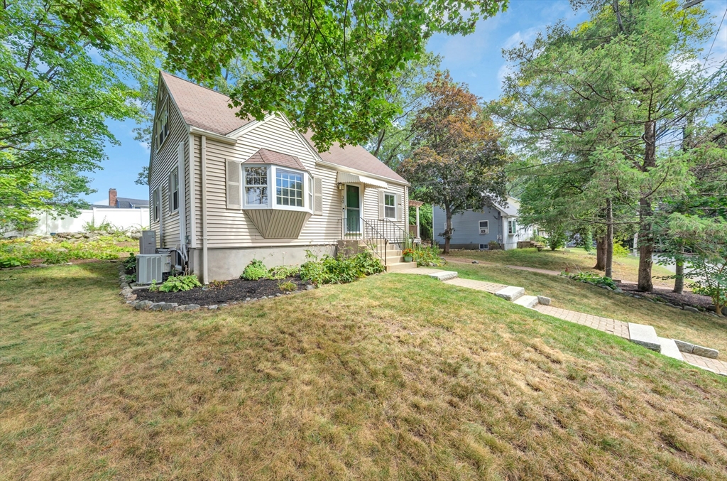 30 Standish Road Arlington, MA 02478 - Photo 5 of 41 Gallery Image 5