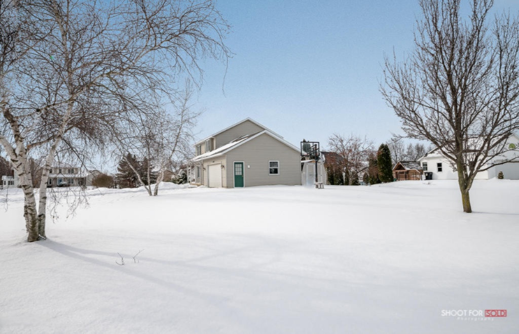 7739ParkRidgeDr.003 LoRes