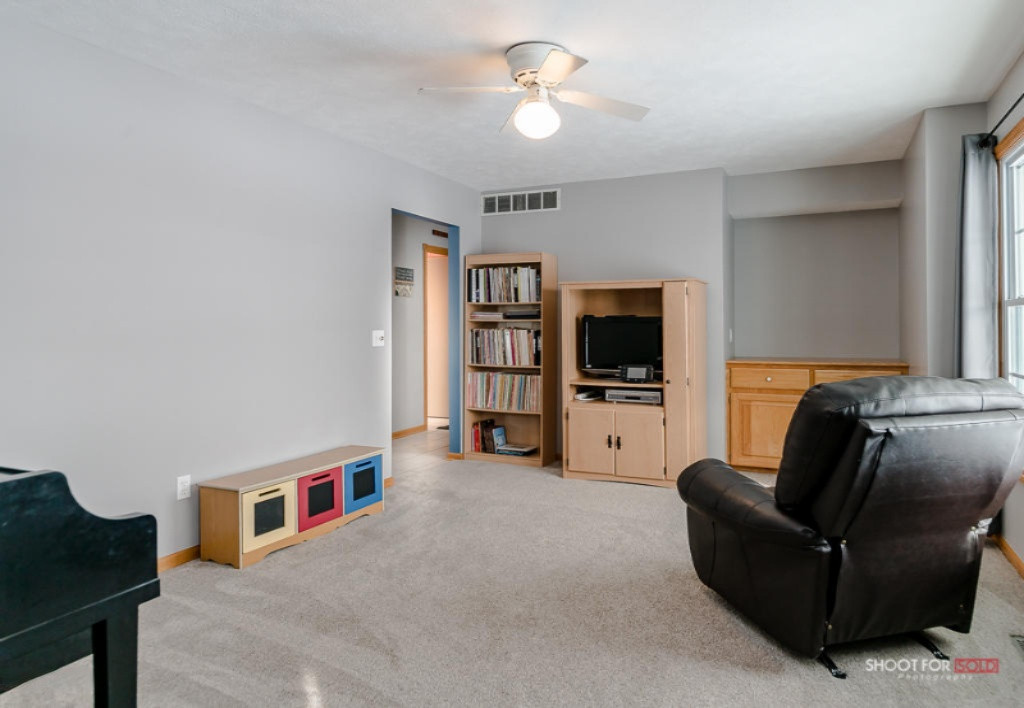 7739ParkRidgeDr.008 LoRes