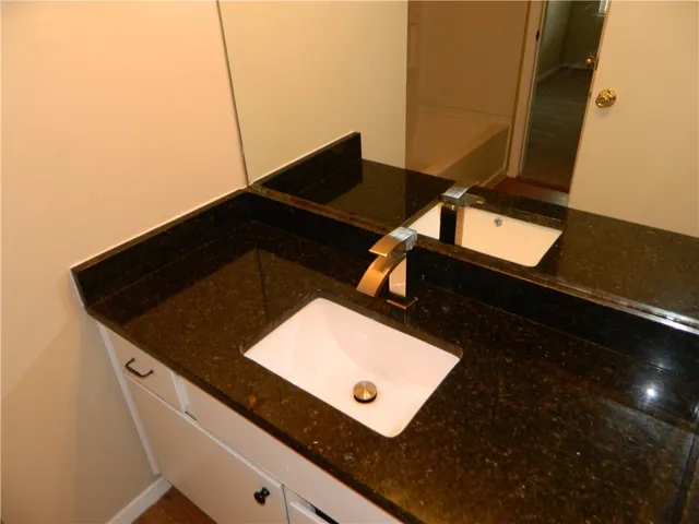 $1,695 | 2502 Howellwood Way, Unit A, Austin, TX 78748