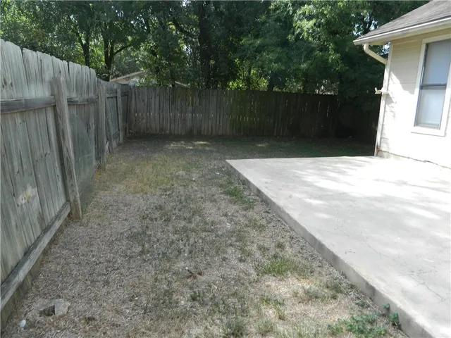 $1,695 | 2502 Howellwood Way, Unit A, Austin, TX 78748