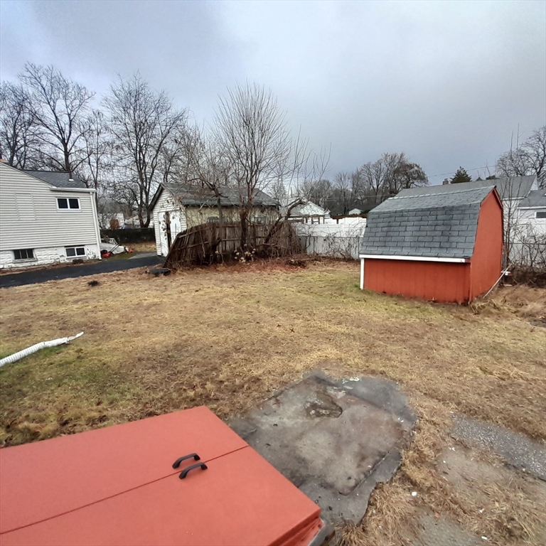 73 Lorimer Street Springfield, MA 01151 - Photo 13 of 14 Gallery Image 13