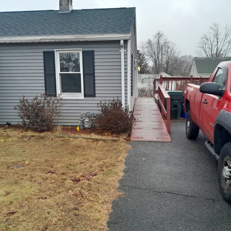 73 Lorimer Street Springfield, MA 01151 - Photo 14 of 14 Gallery Image 14
